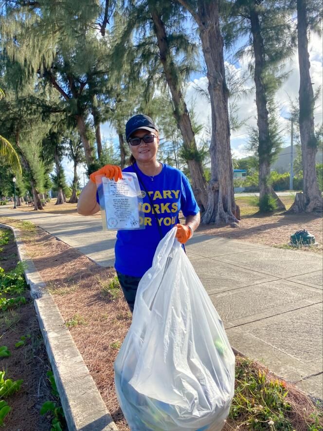 Rotarians conduct beach cleanup